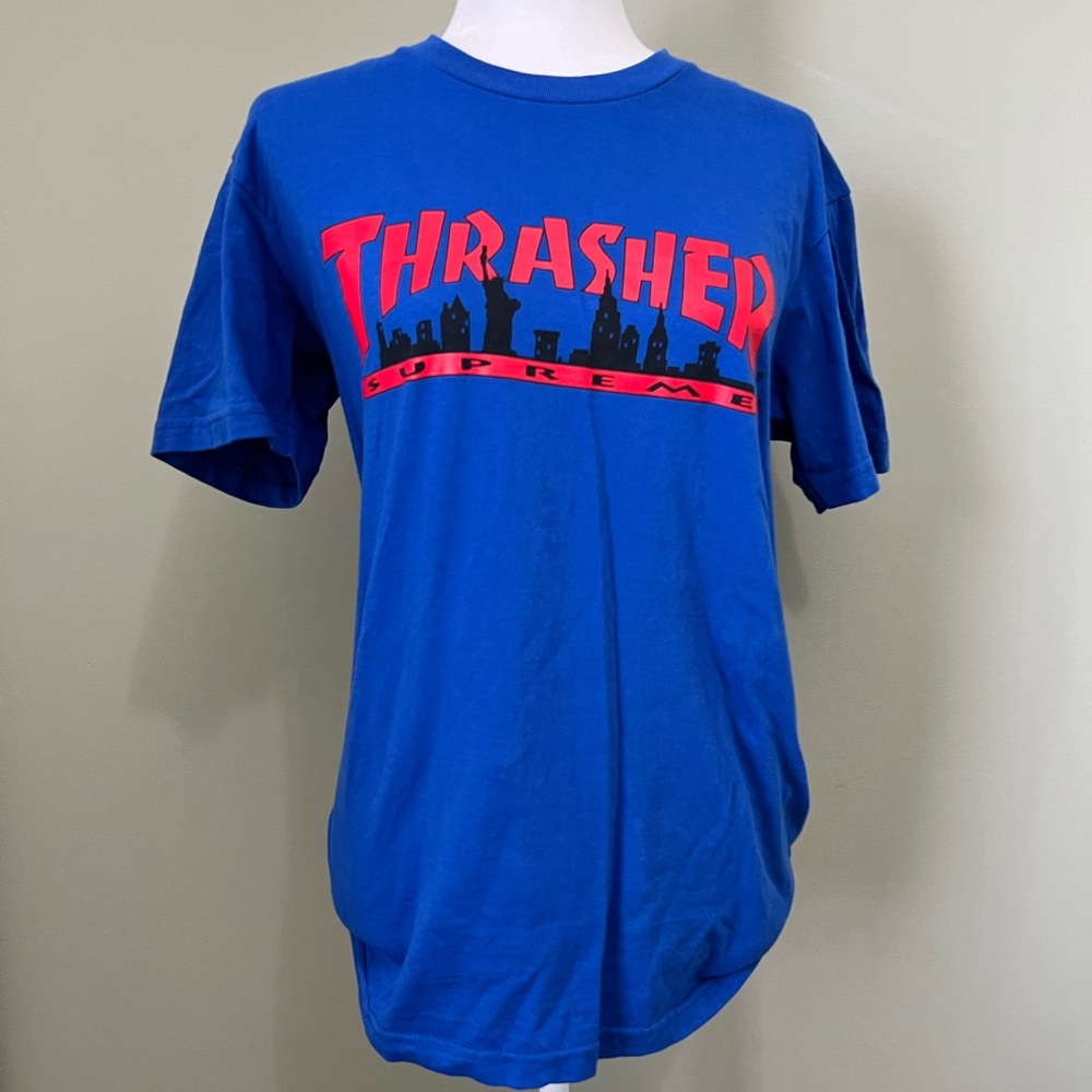 Supreme unisex blue short sleeve Thrasher t shirt. Size Small